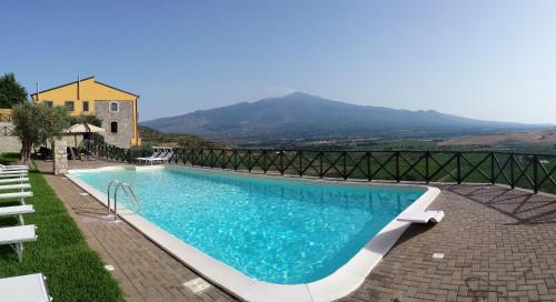 Agriturismo Valle dell'Etna — 4-Star Luxury Hotel in Roccella Valdemone, Italy