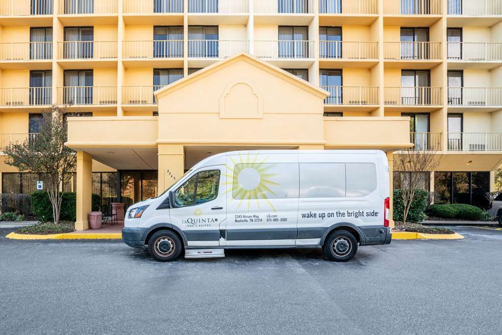 La Quinta Inn & Suites by Wyndham Nashville Airport Opryland - photo 67