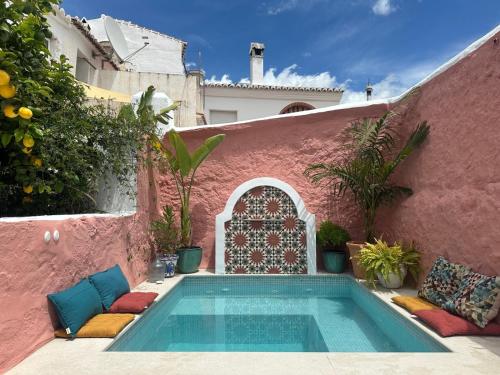 Casa Limonero — 4-Star Luxury Hotel in Sedella, Spain