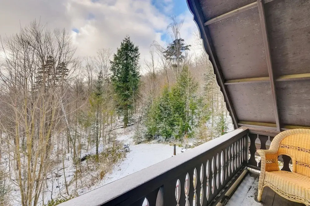 Pet friendly Home w Deck: 4 Mi to Jay Peak Resort - photo 24