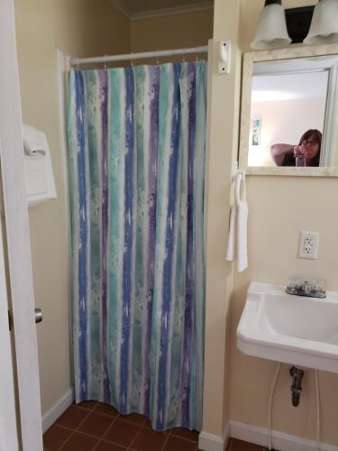Blue Ridge Motel - photo 28