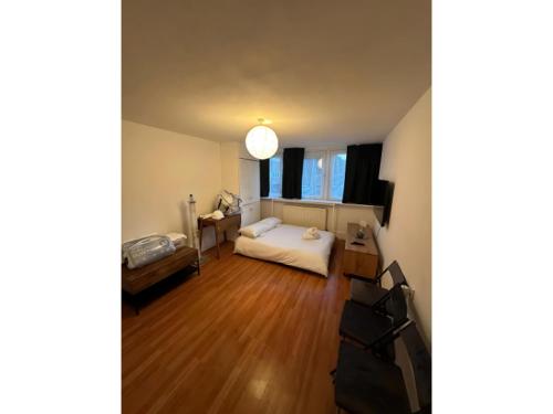 Convenient City Apartment Near Kings Cross — 4-Star Luxury Hotel in London, United Kingdom