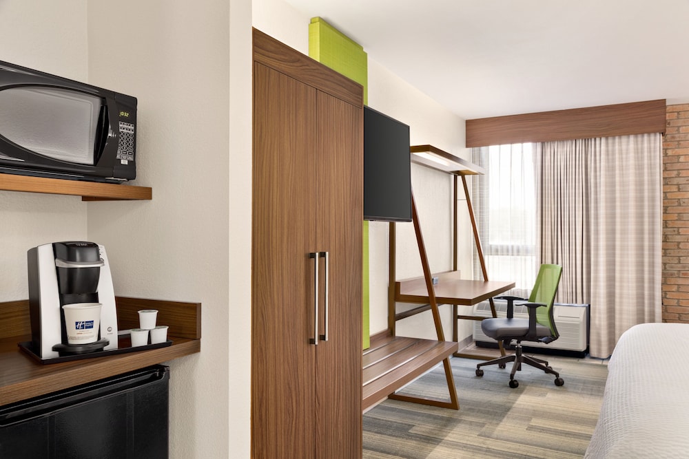 Holiday Inn Express San Antonio Airport by IHG - photo 10