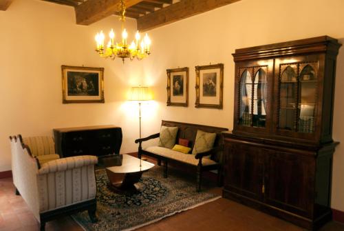 Palazzo Benucci — 4-Star Luxury Hotel in San Gimignano, Italy
