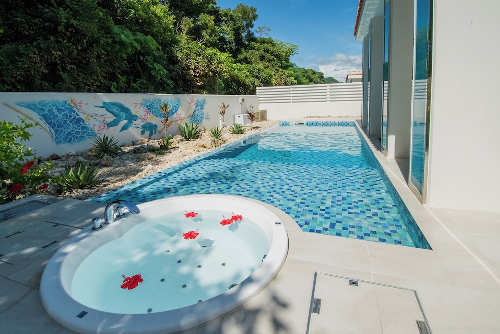 pool villa Sanrriott Okinawa Motobu — 4-Star Luxury Hotel in Okinawa, Japan