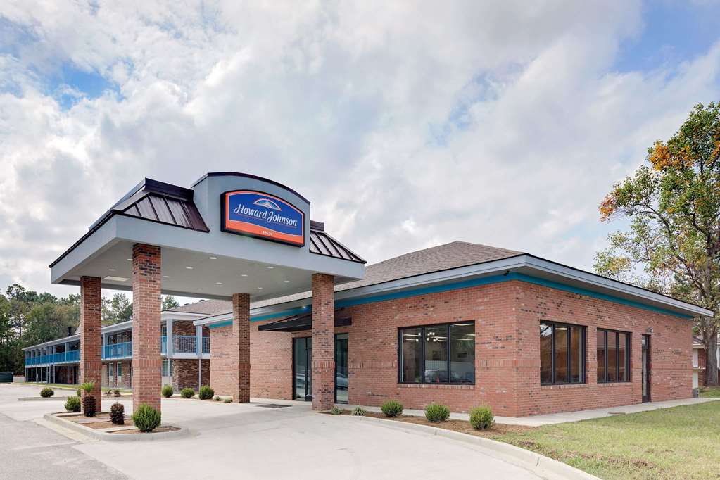 Howard Johnson By Wyndham Florence — Florence