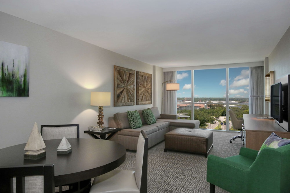 DoubleTree by Hilton at the Entrance to Universal Orlando - photo 16