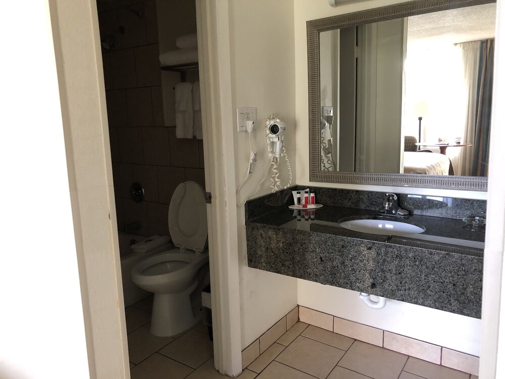 Ramada By Wyndham New Iberia - photo 20