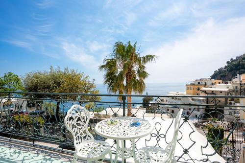 Casa Consilla — 4-Star Luxury Hotel in Positano, Italy