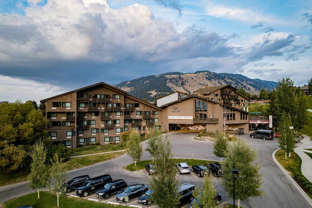 Snow King Resort Hotel & Luxury Residences - featured photo