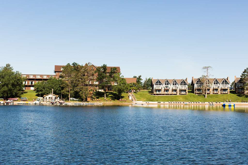 Maddens On Gull Lake - photo 10