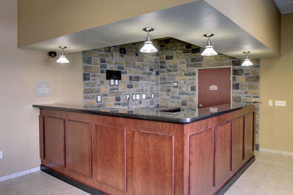 Cobblestone Inn & Suites Bottineau - photo 23