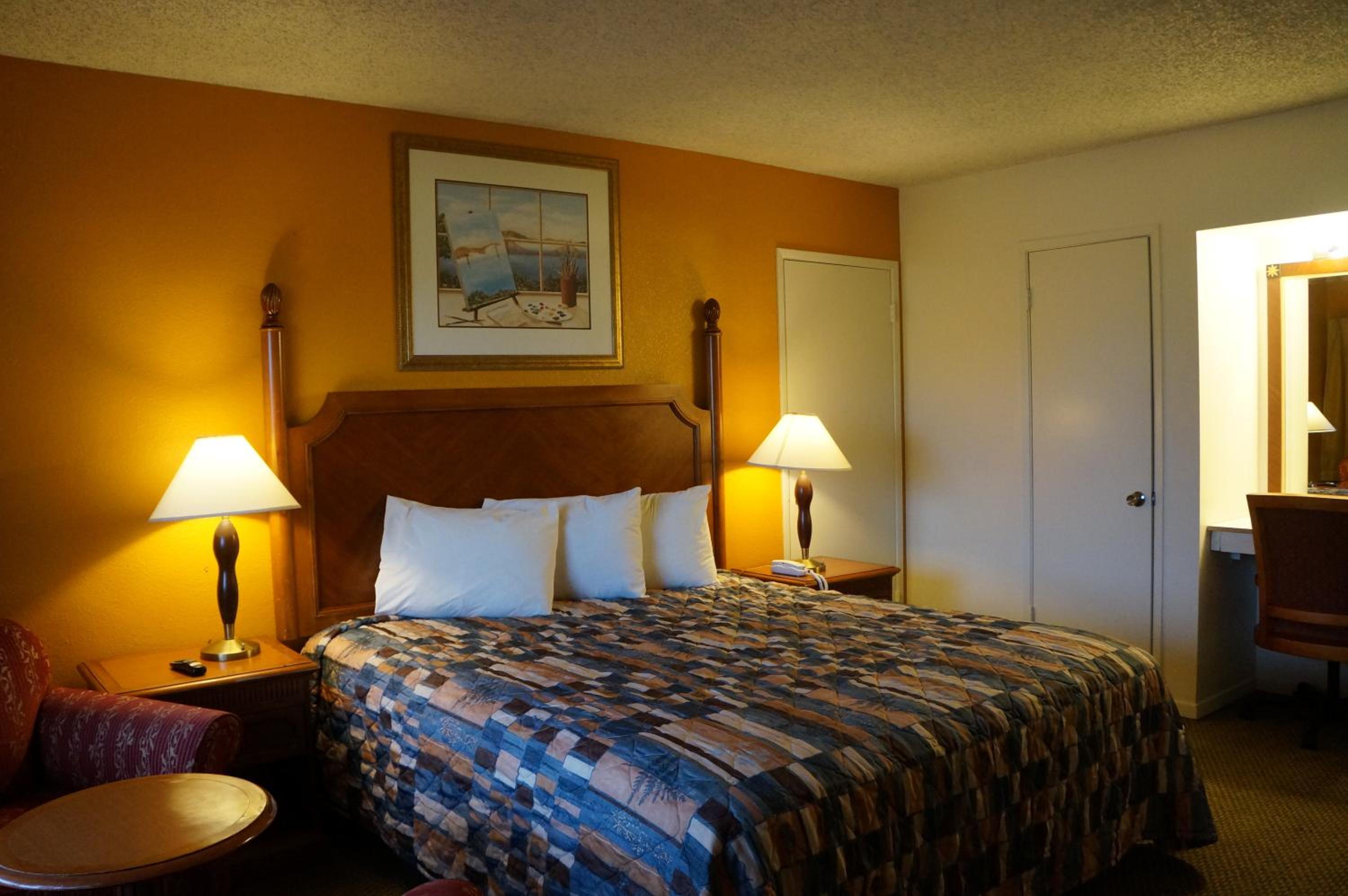 Classic Inn Red Bluff - photo 20