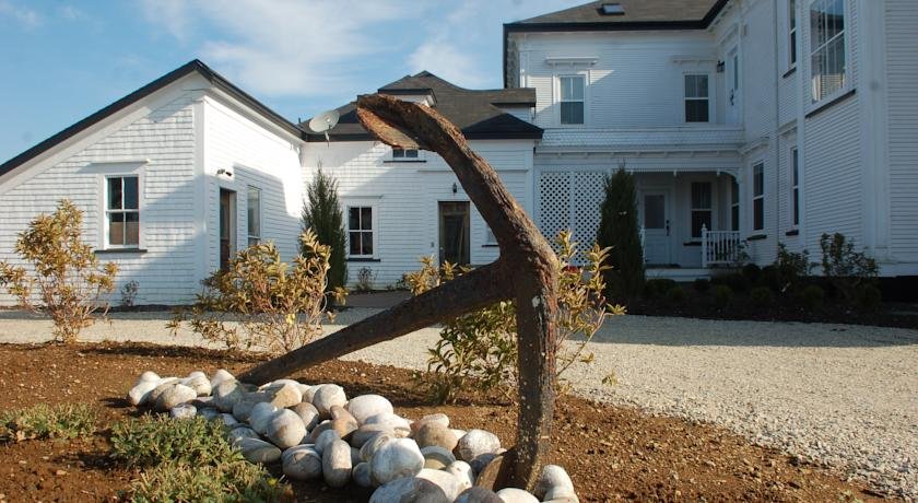 Churchill Mansion Inn - carbon neutral hotel in Thunder Bay