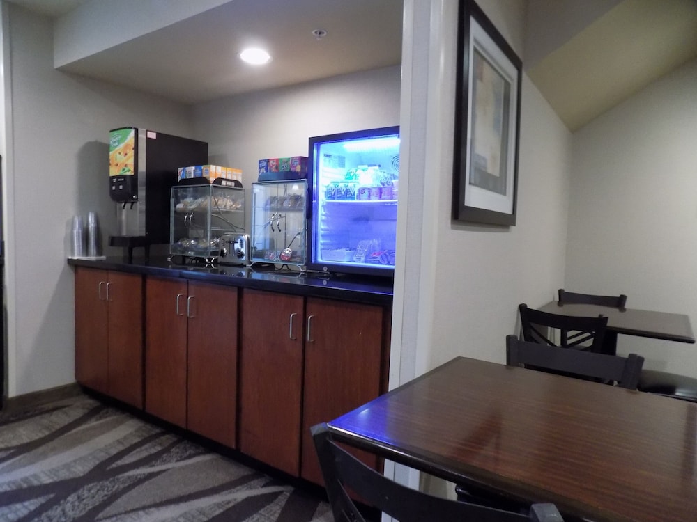 Cobblestone Hotel & Suites Seward - photo 56