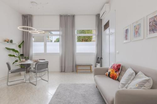 Homestwenty3 Home Eleven — 4-Star Luxury Hotel in Caorle, Italy