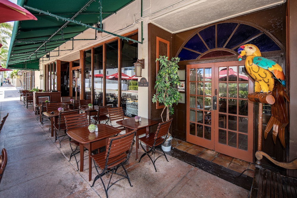 Norman's Hotel and Dining - photo 66