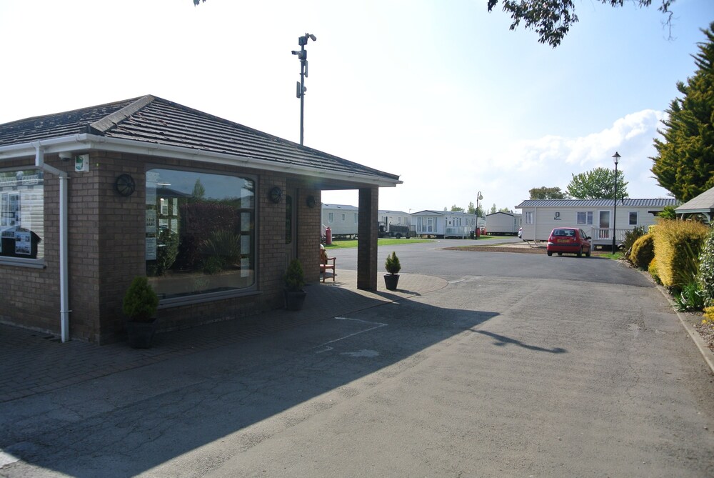 Royal Oak Caravan Park pet-friendly hotel Skegness