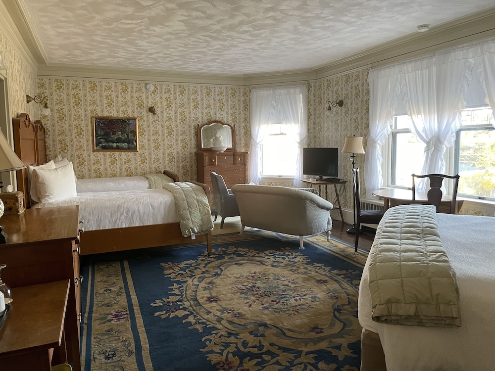 Moseley Cottage Inn & Town Motel - photo 43