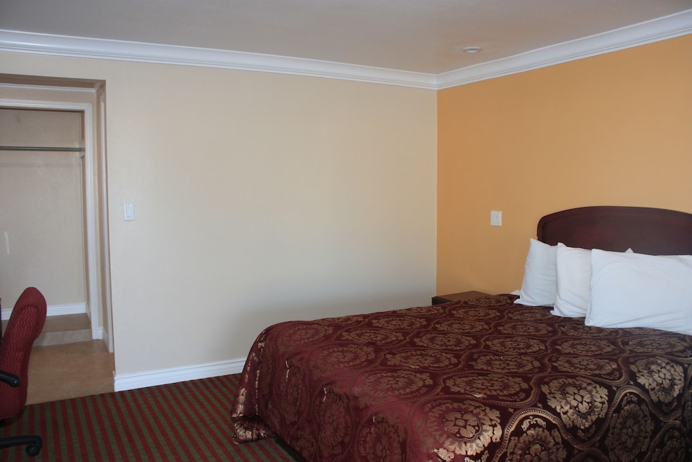 A 1 Budget Motel - photo 11