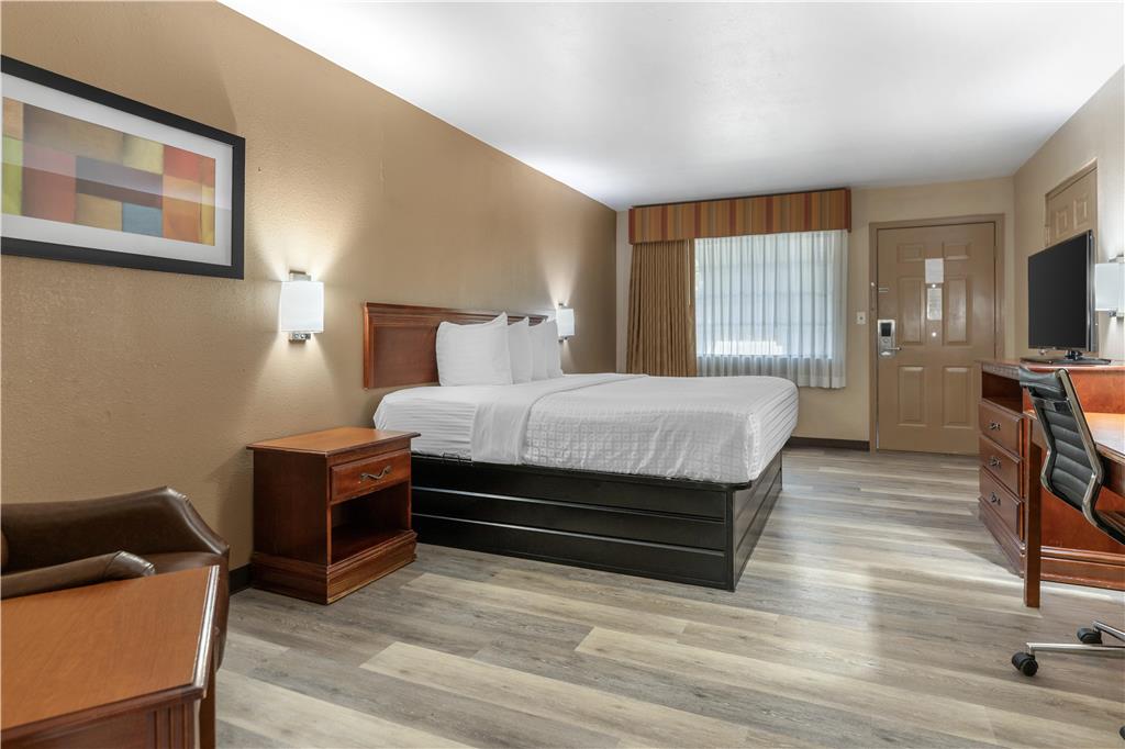 SureStay Plus Hotel By Best Western Poteau - photo 7