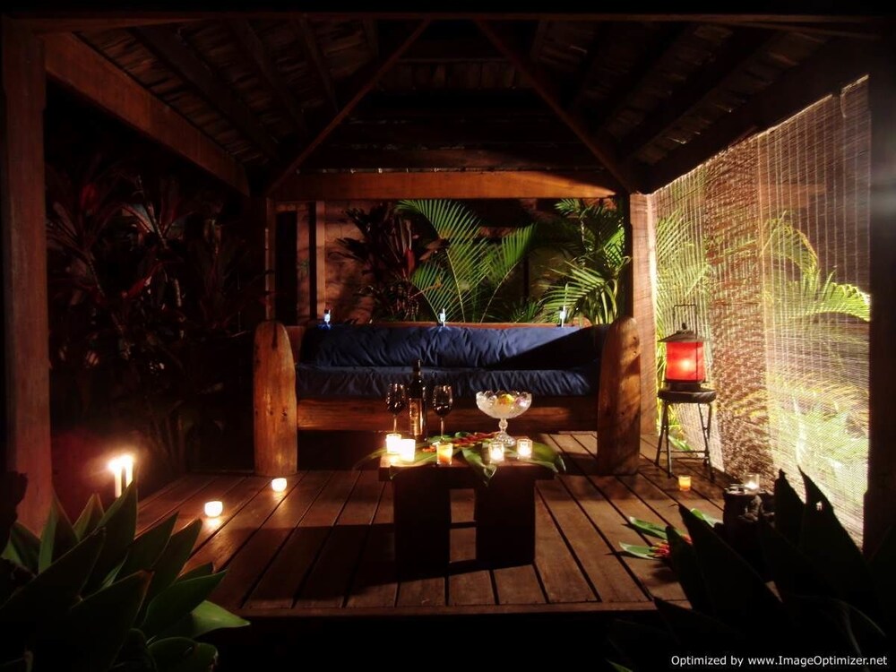 Noosa Edge Retreat Adults Only — hotel in Doonan