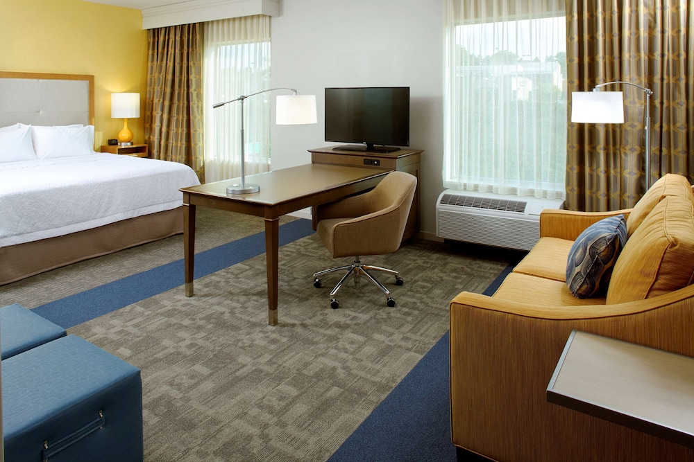 Hampton Inn & Suites Pittsburgh Airport South Settlers Ridge - photo 11