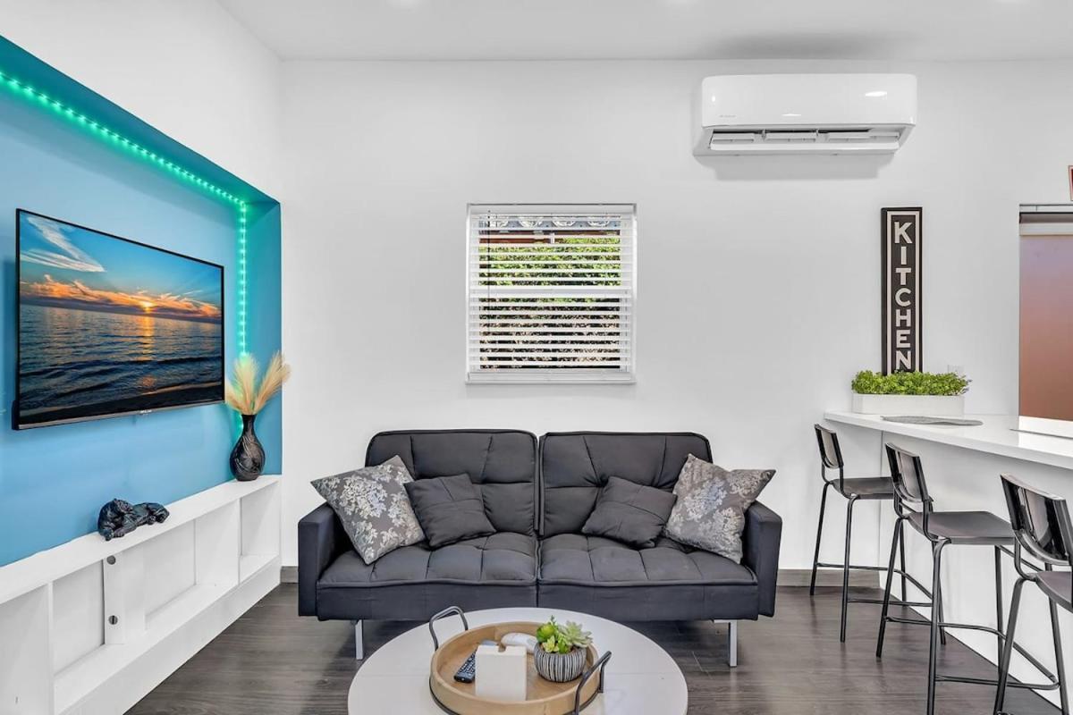 Two Bedroom Hollywood Beach Vacation Sc01 — 4-Star Luxury Hotel in Hollywood, United States