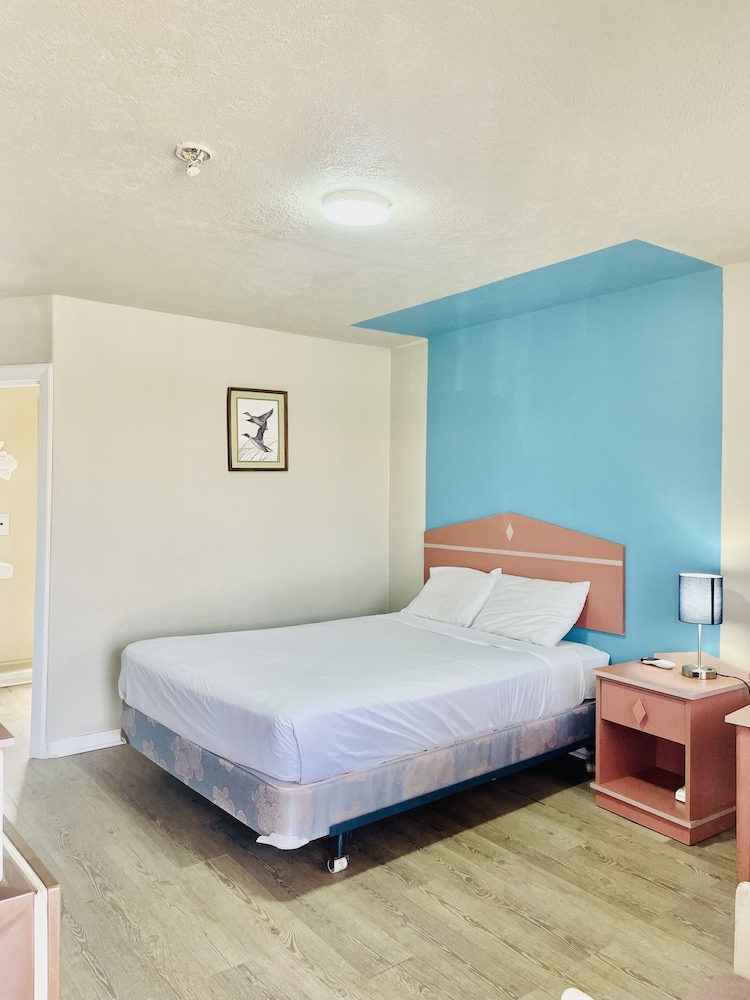 San Miguel Inn - photo 14