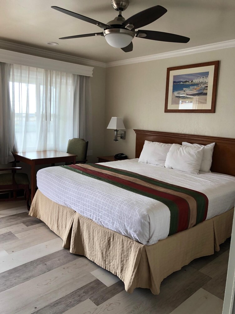 Rodeway Inn at Morro Bay - photo 6