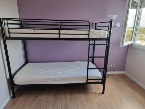 Evry Room Only for Women in Evry, France