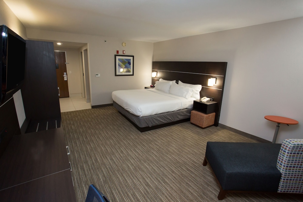 Holiday Inn Express Wilmington by IHG - photo 25
