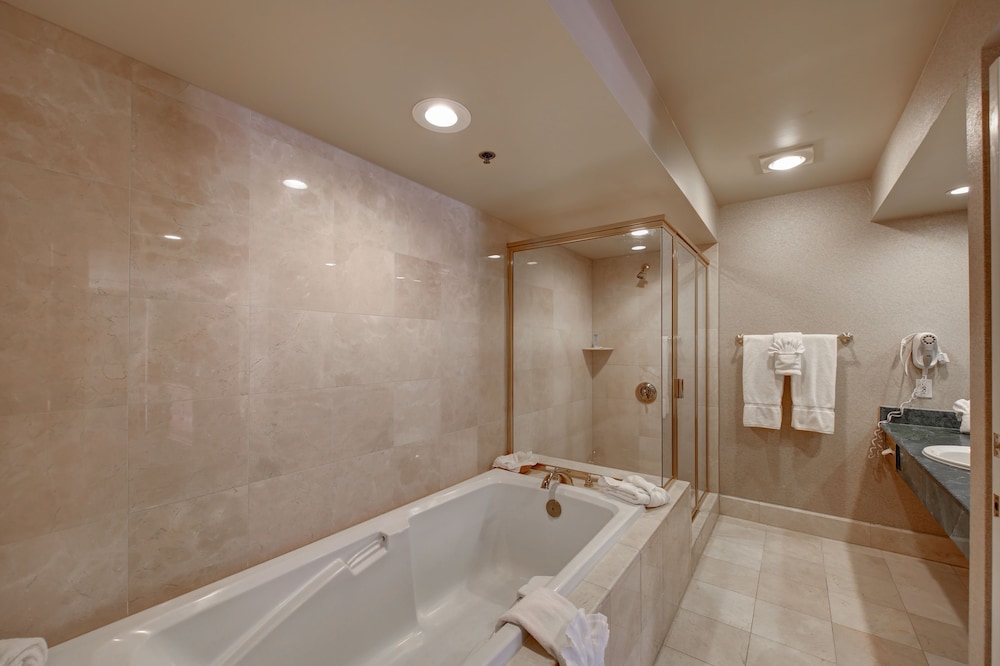 Indian Wells Resort Hotel - photo 24