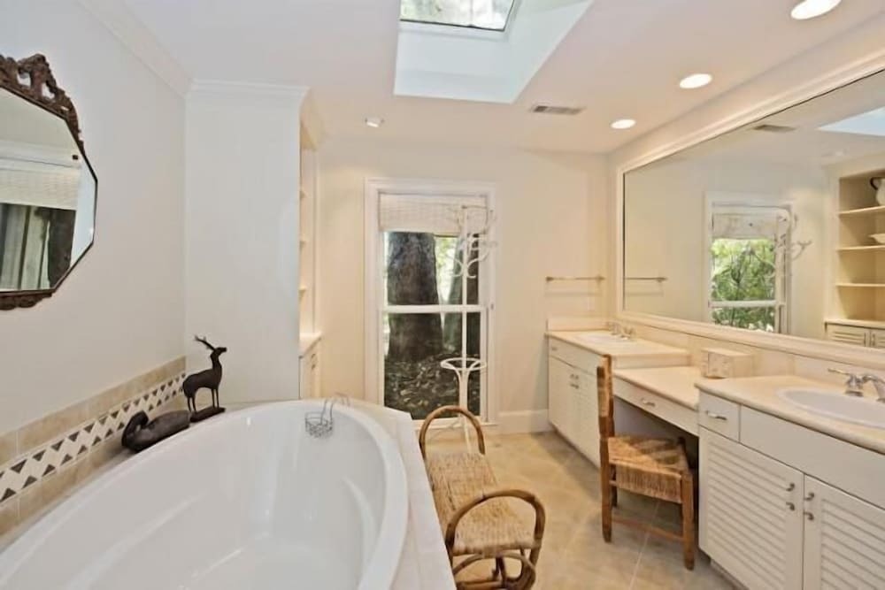 16 Turnberry Lane at The Sea Pines Resort - photo 9