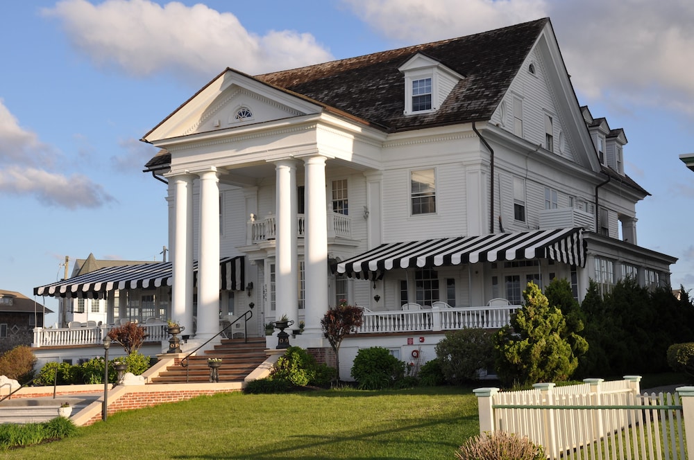 Peter Shields Inn & Restaurant - photo 42