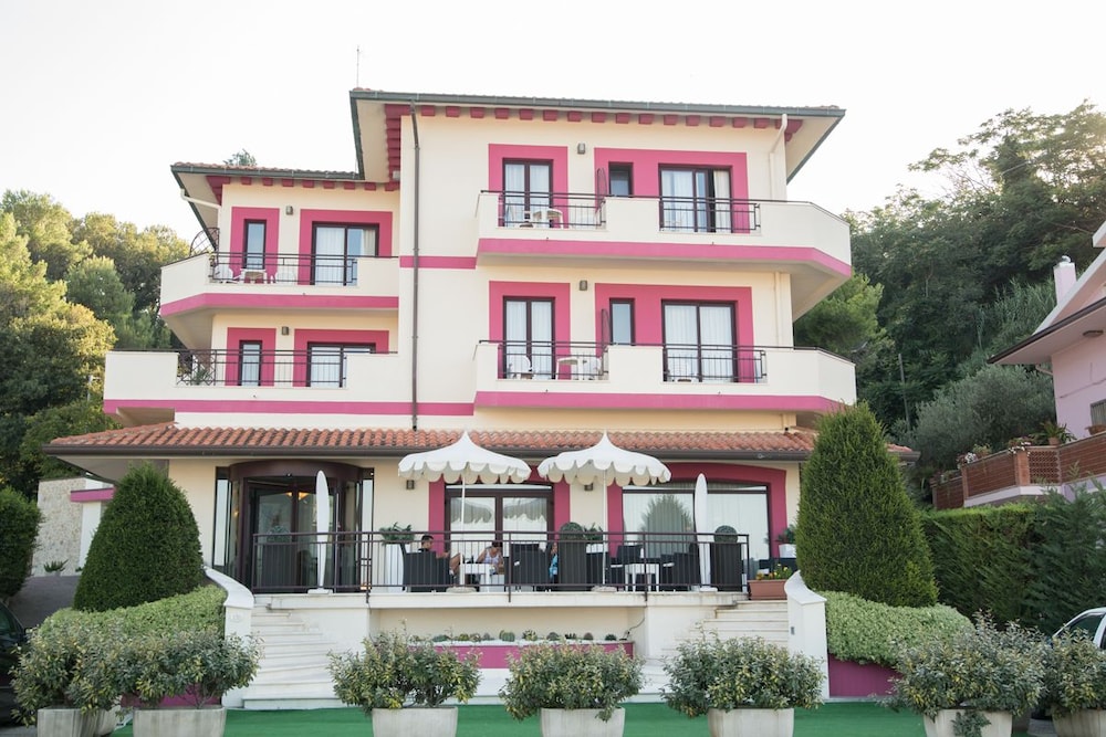 Hotel Levante — Fossacesia