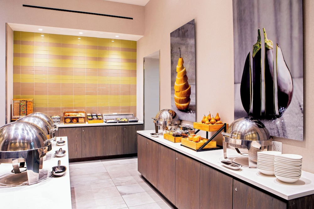 Four Points by Sheraton Midtown Times Square - photo 23