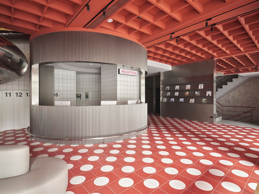 Red Dot Hotel - last minute hotel in Taichung