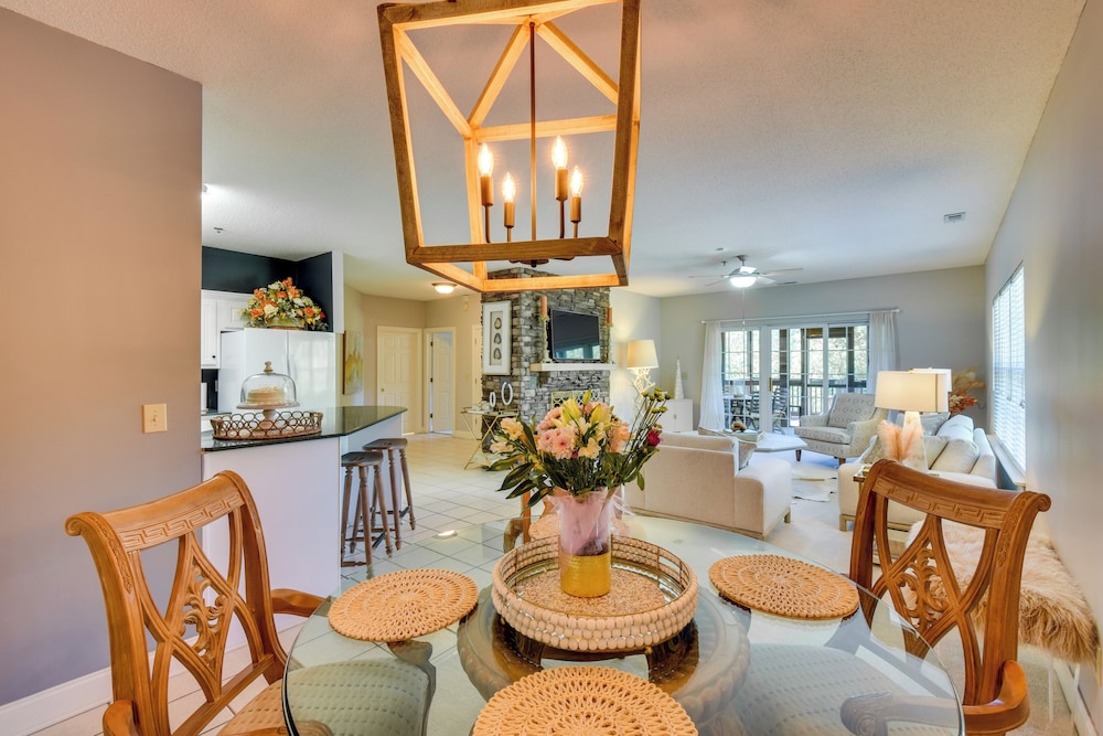 Kingwood Resort Condo with Golf Course Views - photo 9