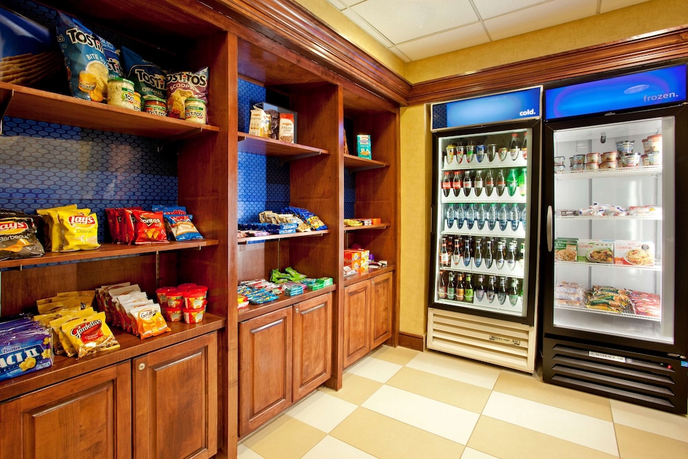 Hampton Inn & Suites Nashville Smyrna - photo 25