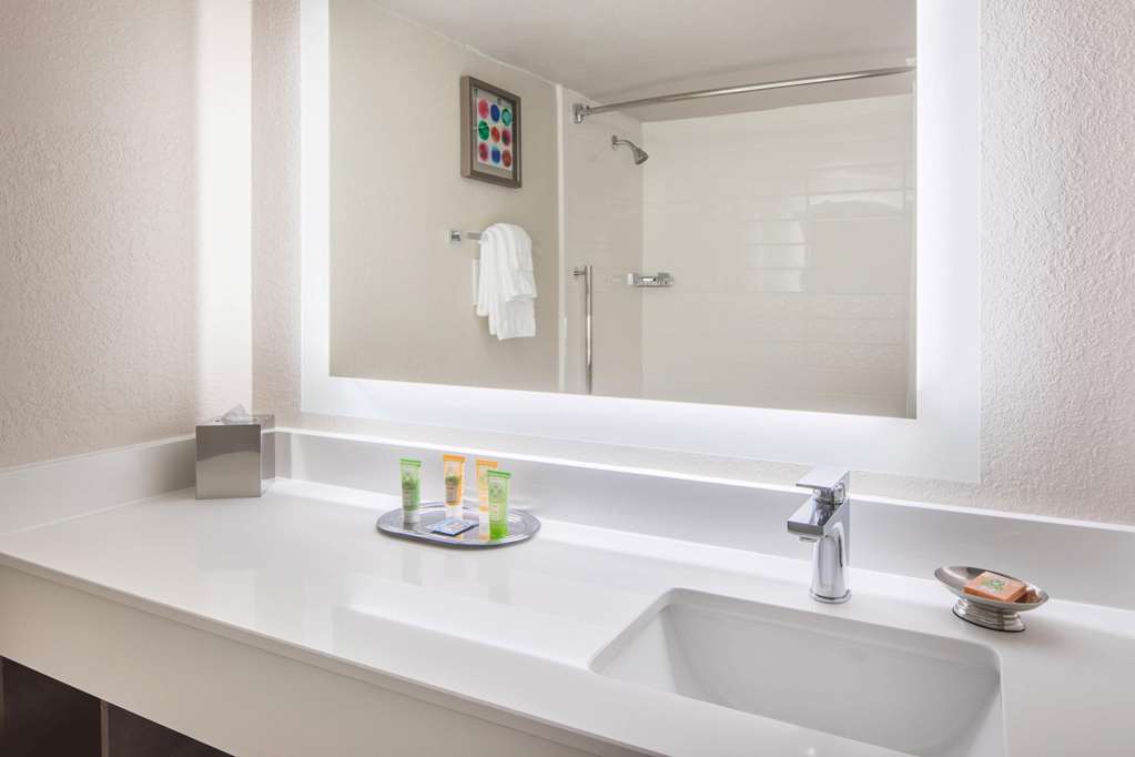 Wyndham Garden Marietta Atlanta North - photo 15