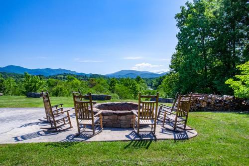 Cades Cove Paradise by Avada Properties in Townsend, United States