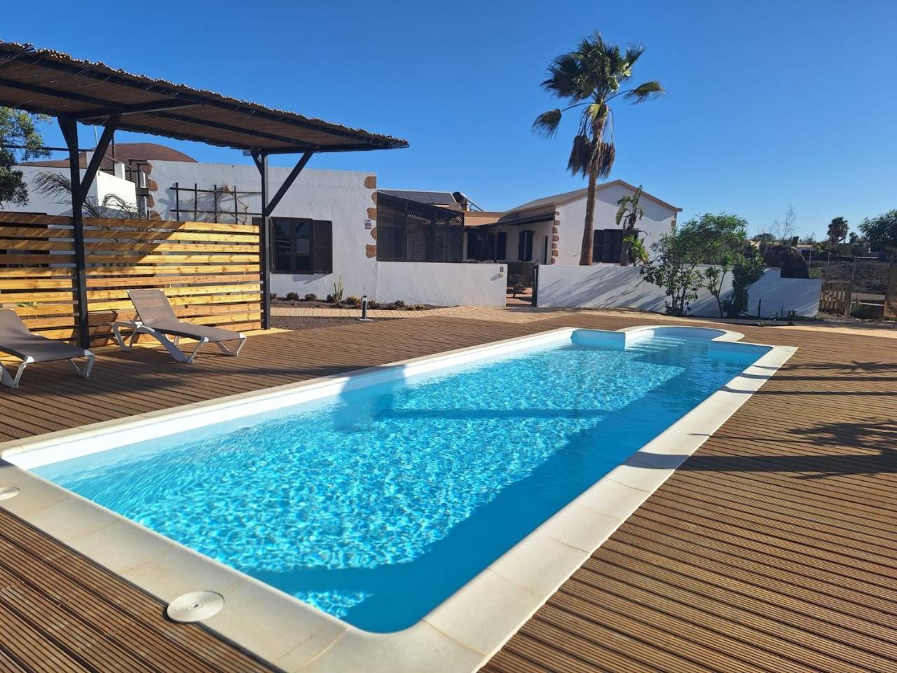 Dragon Y Luck by Sea You There Fuerteventura in La Oliva, Spain