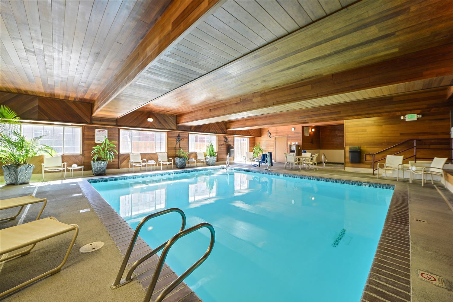 Best Western Plus Meridian - photo 2