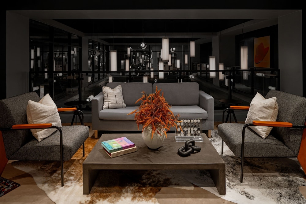 Moxy Houston Downtown - photo 24