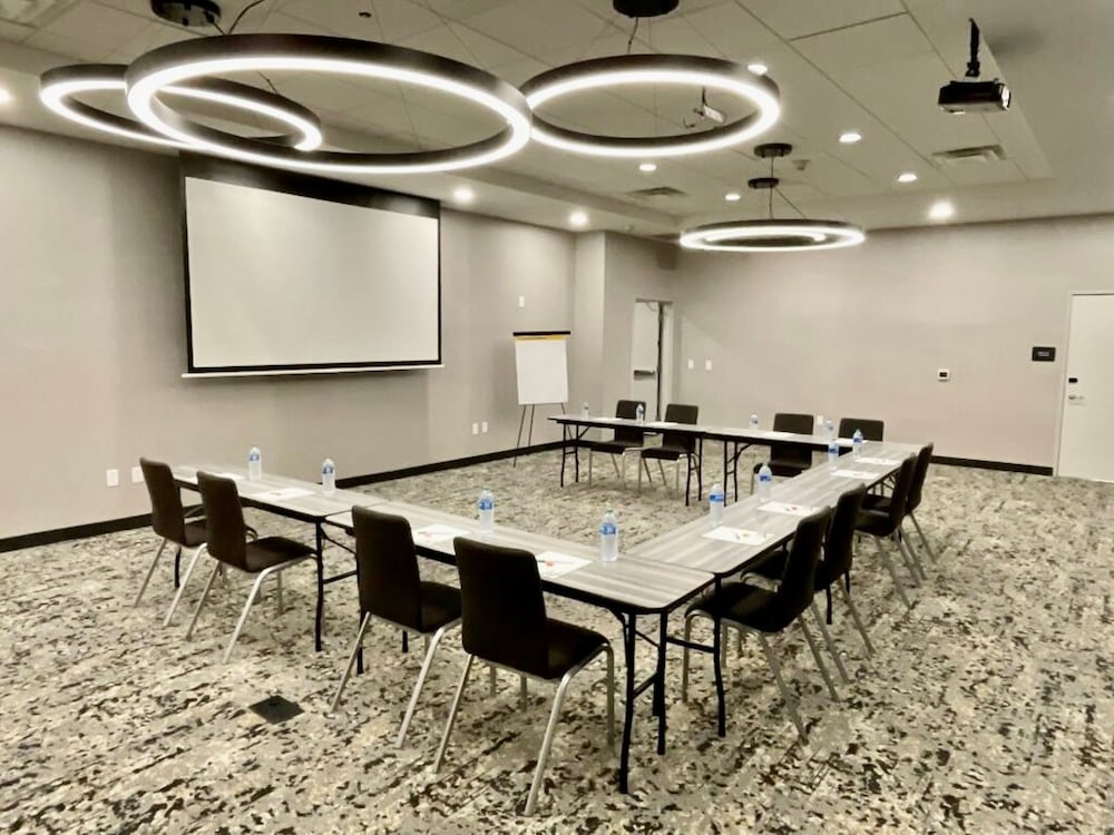 Holiday Inn & Suites Mt Juliet Nashville Area by IHG - photo 37