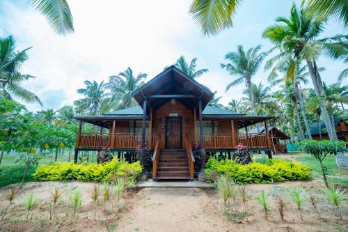 Tycoon Resort - carbon neutral hotel in Teni