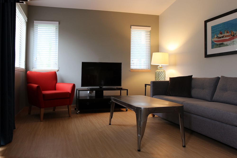 Eddy's Resort - photo 17