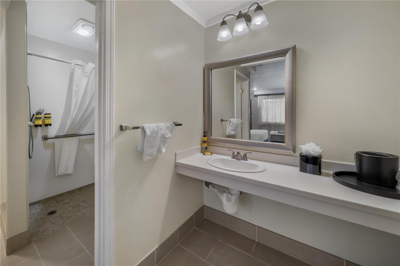 Best Western Plus Northwoods Inn - photo 54