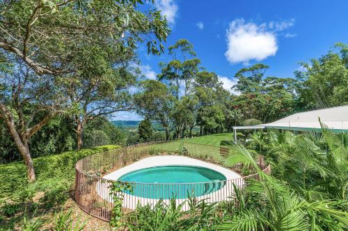 Hidden Byron designer hinterland oasis with pool fireplace and firepit — Brunswick Heads — photo 2